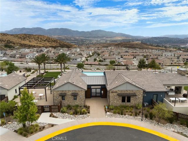 18144 Meridian lane, Saugus, CA 91350