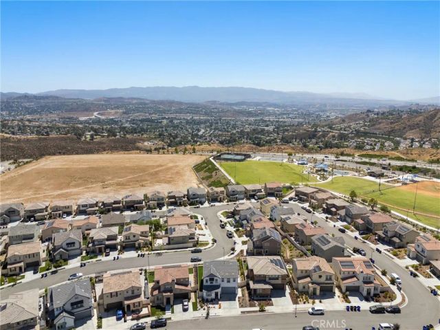 18144 Meridian lane, Saugus, CA 91350