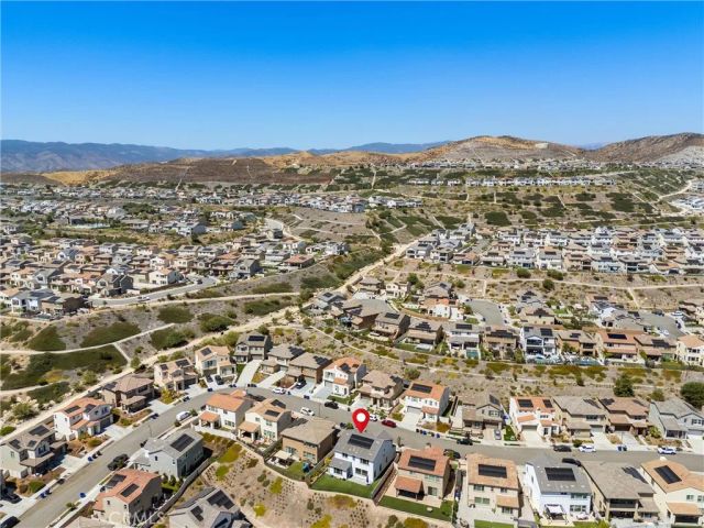 18144 Meridian lane, Saugus, CA 91350