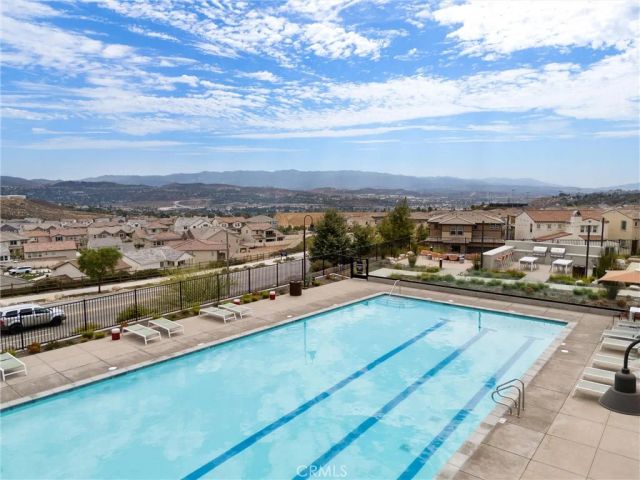 18144 Meridian lane, Saugus, CA 91350