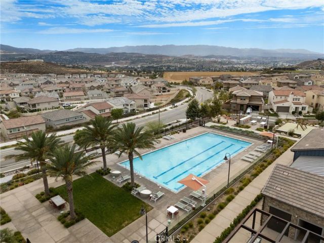 18144 Meridian lane, Saugus, CA 91350