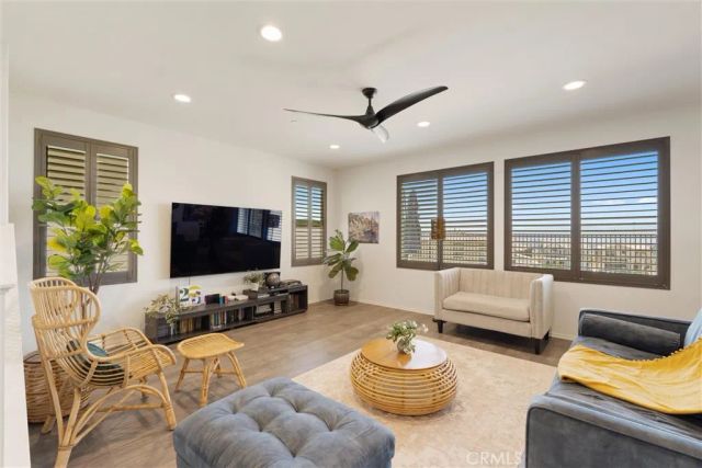 18144 Meridian lane, Saugus, CA 91350