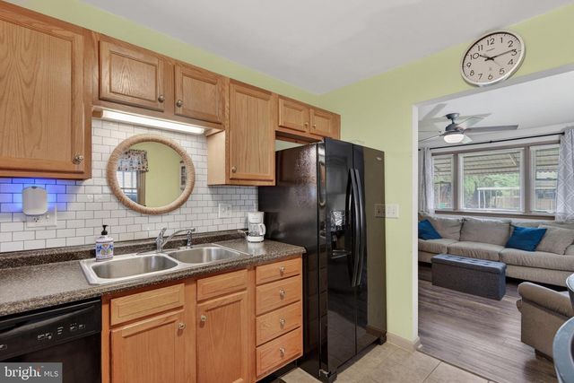 4909 DELBROOK RD, Mechanicsburg, PA 17050