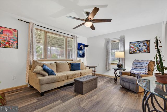 4909 DELBROOK RD, Mechanicsburg, PA 17050
