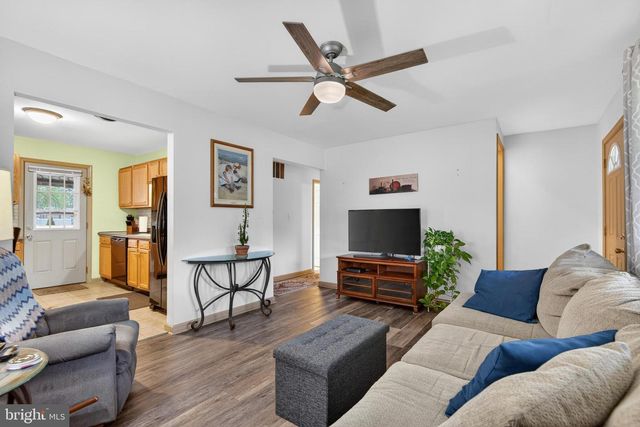 4909 DELBROOK RD, Mechanicsburg, PA 17050