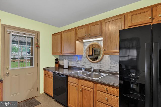 4909 DELBROOK RD, Mechanicsburg, PA 17050