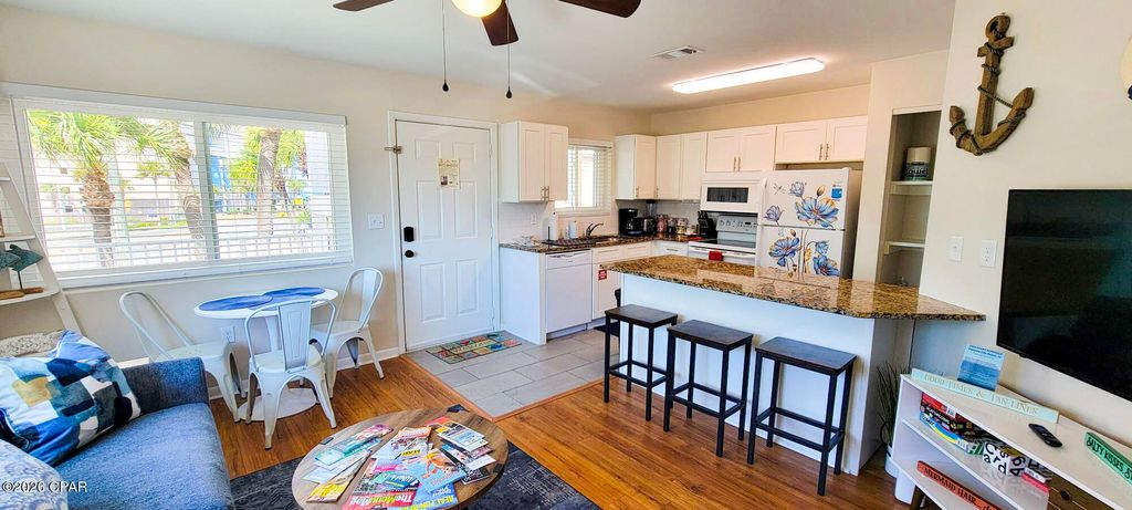 Image 7 of property listing at 17214 Front Beach Road 30, Panama City Beach, FL 32413