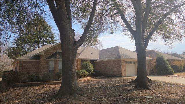 6009 Kenilworth Drive, Arlington, TX 76001