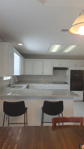 6009 Kenilworth Drive, Arlington, TX 76001