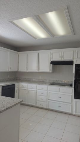 6009 Kenilworth Drive, Arlington, TX 76001