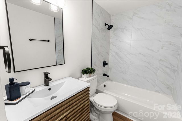 8424 Othello Place, Charlotte, NC 28227