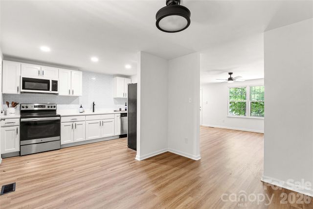 8424 Othello Place, Charlotte, NC 28227
