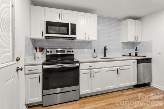 8424 Othello Place, Charlotte, NC 28227