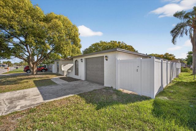 10028 VINEYARD LANE, Port Richey, FL 34668