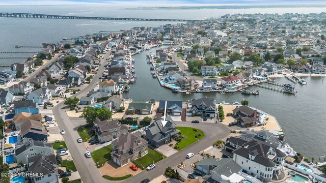 3403 Sandy Place, Toms River, NJ 08753