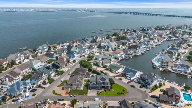 3403 Sandy Place, Toms River, NJ 08753