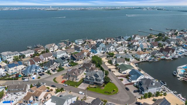 3403 Sandy Place, Toms River, NJ 08753