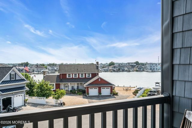 3403 Sandy Place, Toms River, NJ 08753
