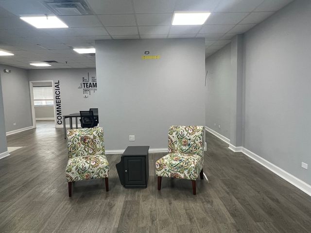 7903 W 159th Street 7903, Tinley Park, IL 60477