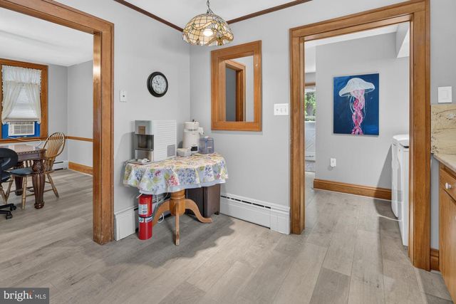 8 PENNROAD AVE, Ewing, NJ 08638