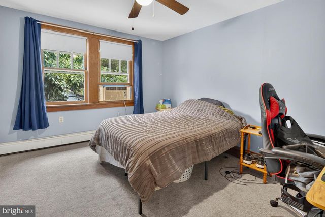 8 PENNROAD AVE, Ewing, NJ 08638