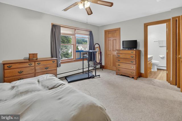 8 PENNROAD AVE, Ewing, NJ 08638