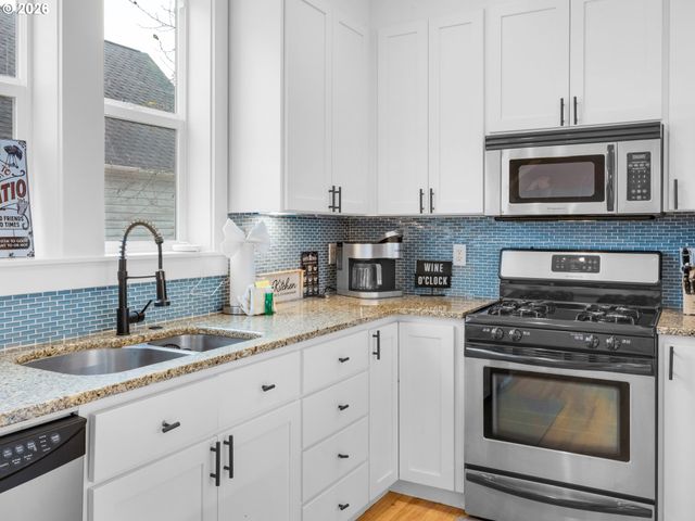 2746 Sw BARNACLE Ave, Lincoln City, OR 97367