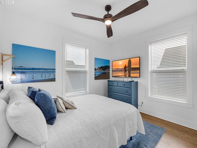 2746 Sw BARNACLE Ave, Lincoln City, OR 97367