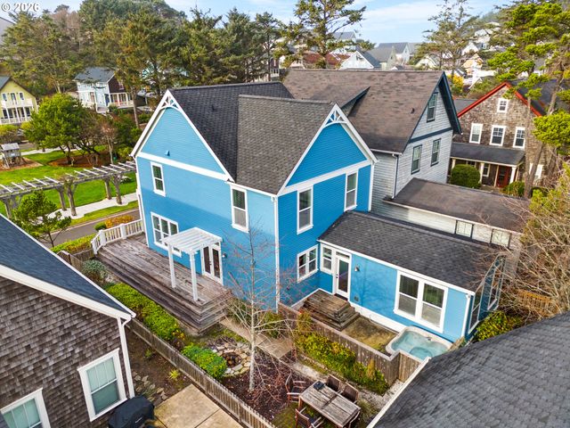 2746 Sw BARNACLE Ave, Lincoln City, OR 97367