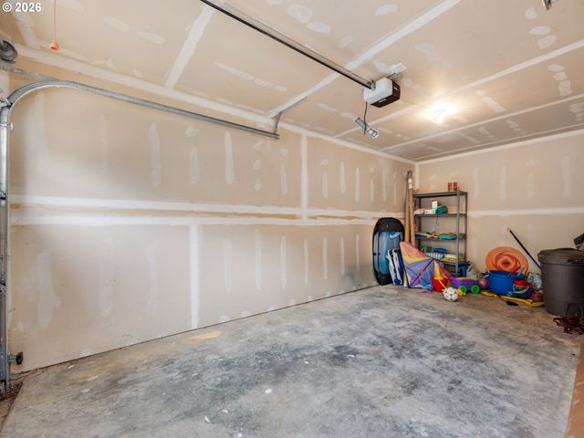 2746 Sw BARNACLE Ave, Lincoln City, OR 97367