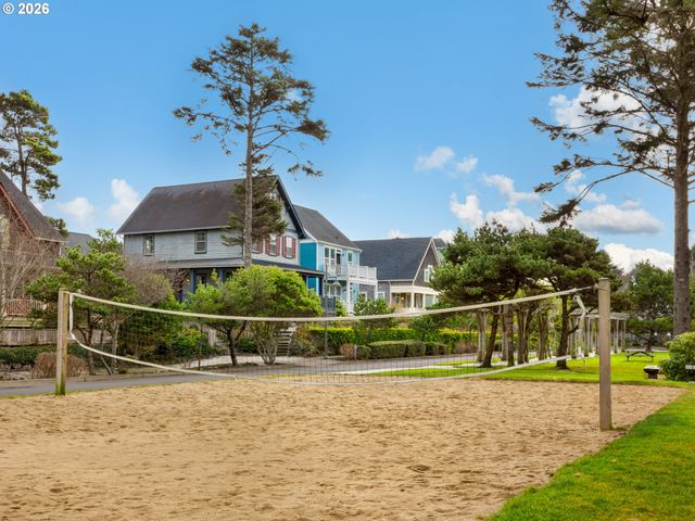 2746 Sw BARNACLE Ave, Lincoln City, OR 97367