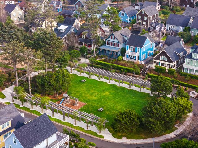 2746 Sw BARNACLE Ave, Lincoln City, OR 97367