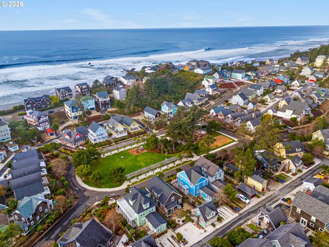 2746 Sw BARNACLE Ave, Lincoln City, OR 97367