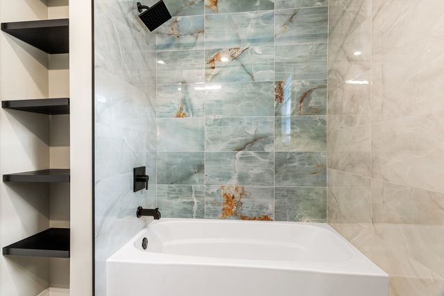 1807 N 74th Court, Elmwood Park, IL 60707