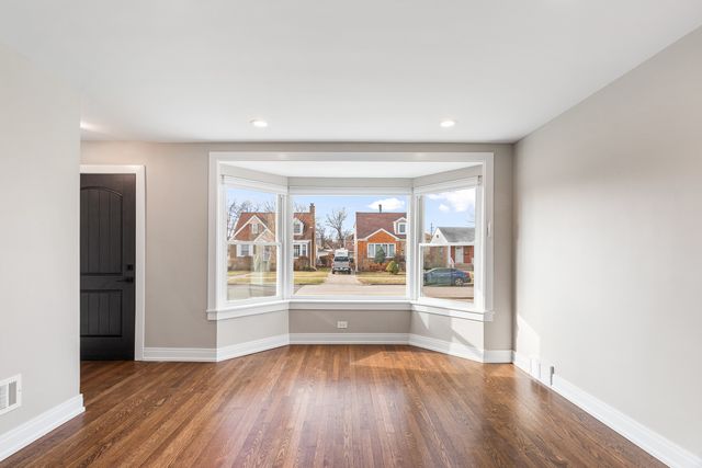 1807 N 74th Court, Elmwood Park, IL 60707