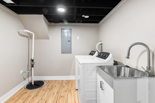 1807 N 74th Court, Elmwood Park, IL 60707