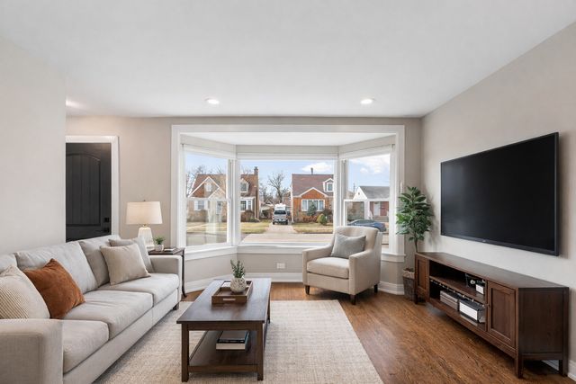 1807 N 74th Court, Elmwood Park, IL 60707