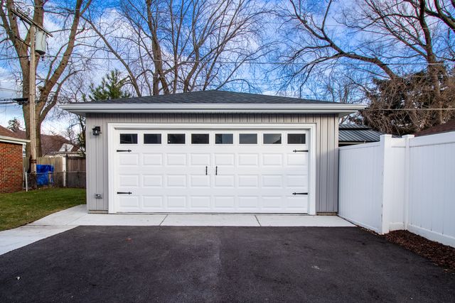 1807 N 74th Court, Elmwood Park, IL 60707