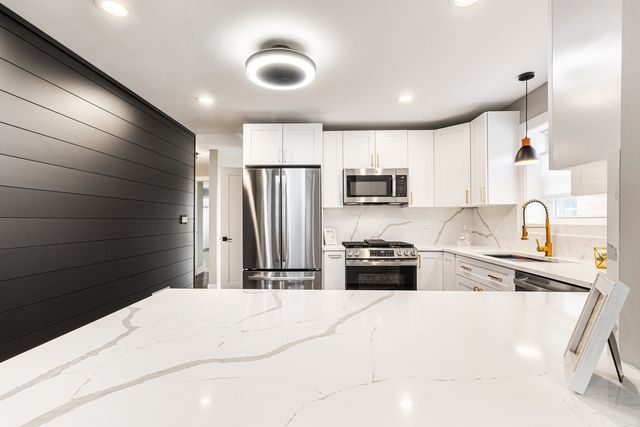 1807 N 74th Court, Elmwood Park, IL 60707