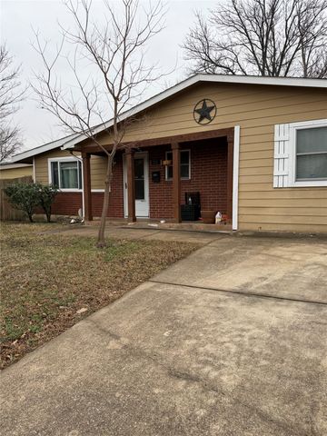 722 E Daugherty Drive, Garland, TX 75041