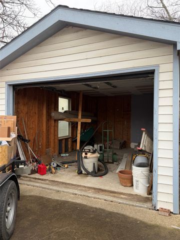 722 E Daugherty Drive, Garland, TX 75041