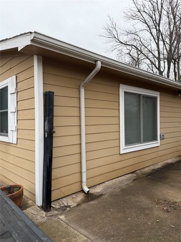 722 E Daugherty Drive, Garland, TX 75041