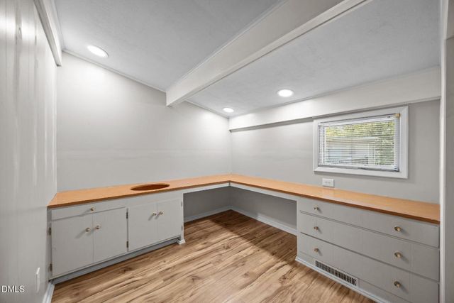 2323 Pineview Drive, Burlington, NC 27215