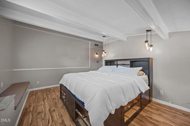 2323 Pineview Drive, Burlington, NC 27215