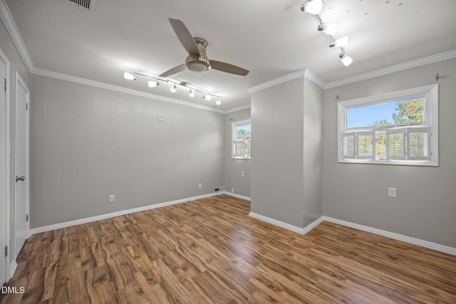 2323 Pineview Drive, Burlington, NC 27215