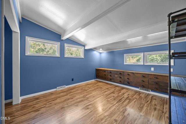 2323 Pineview Drive, Burlington, NC 27215