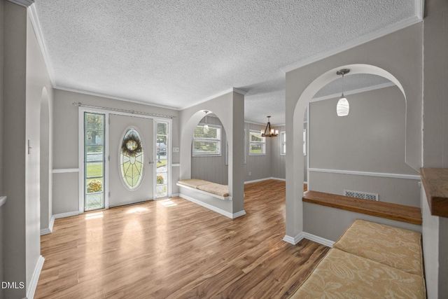 2323 Pineview Drive, Burlington, NC 27215