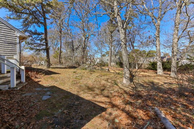 22 Harold Street, Harwich Port, MA 02646