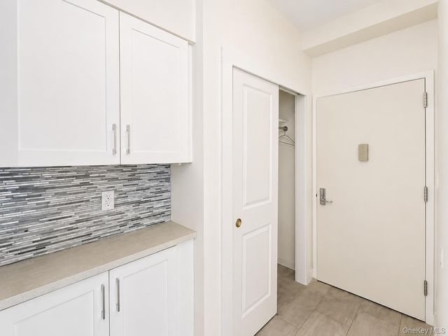 4218 bell Boulevard 3A, Bayside, NY 11361