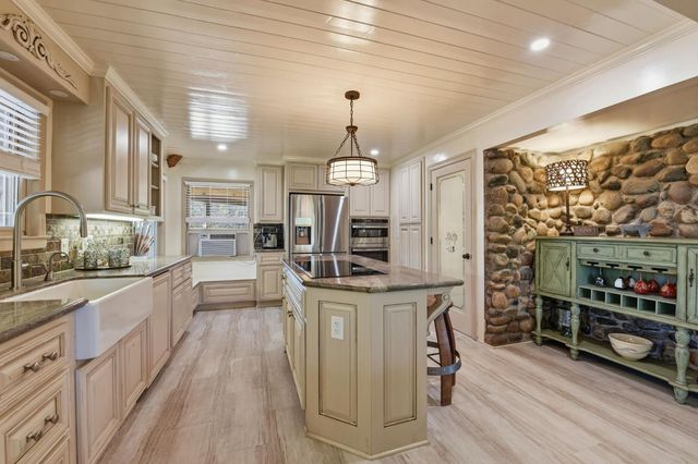7201 Happy Valley Rd, Somerset, CA 95684